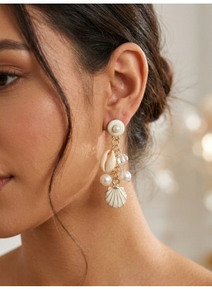 Sea Charm – İnci ve Deniz Kabuğu Detaylı Sallantılı Küpe