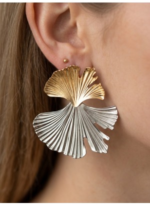 Ginkgo Elegance – Gold ve Gümüş Renkli Yaprak Tasarım Küpe
