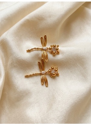 Golden Dragonfly – Zirkon Taş Görünümlü Gold Yusufçuk Sallantılı Küpe