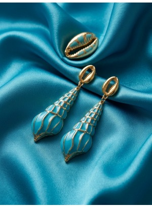 Turquoise Ocean – Turkuaz Deniz Kabuğu Sallantılı Küpe